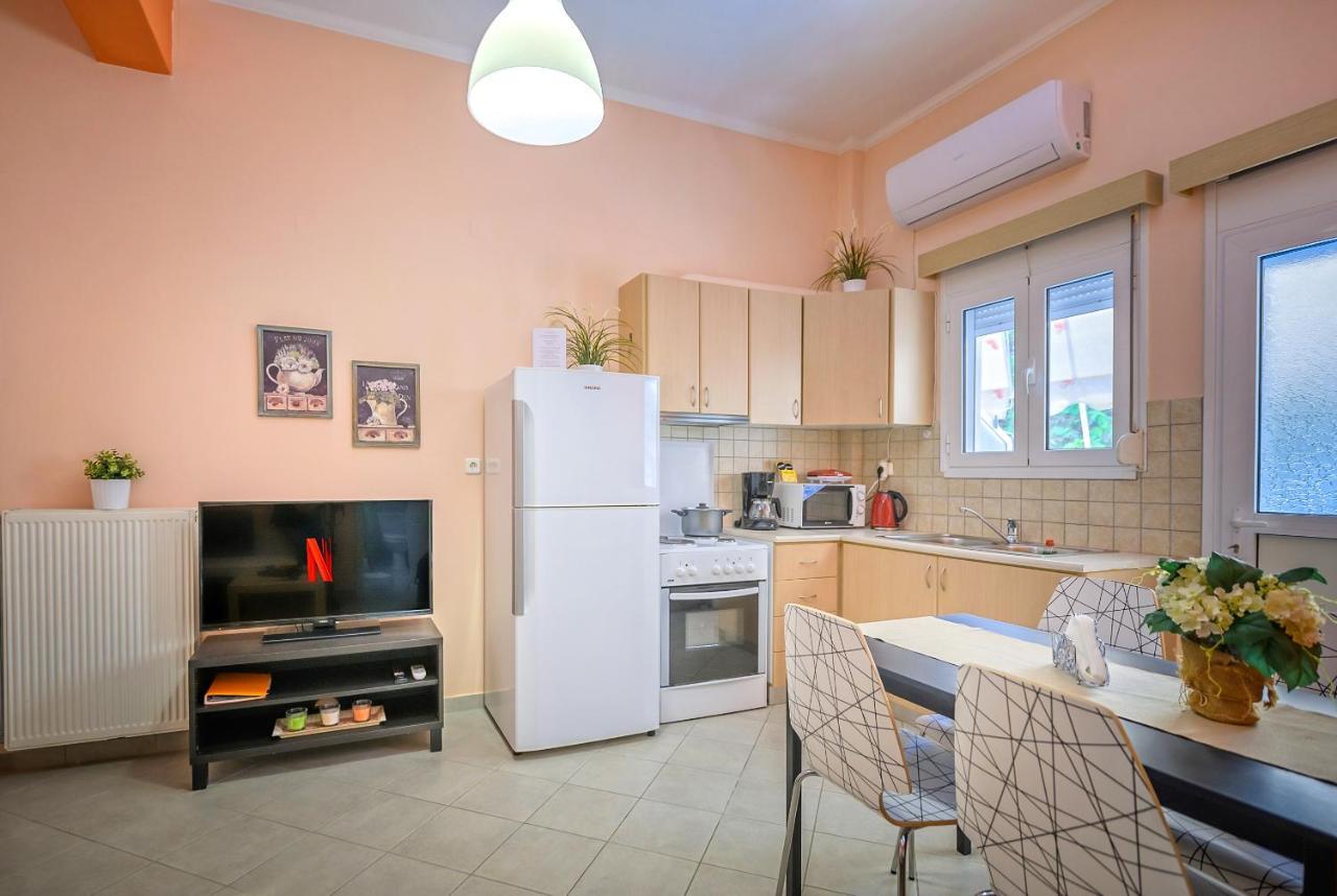 Peaceful Corner Apartment Preveza Bagian luar foto