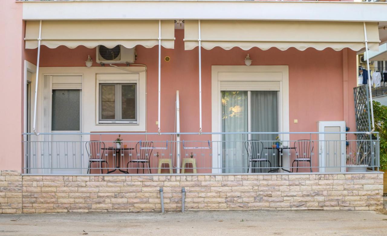 Peaceful Corner Apartment Preveza Bagian luar foto