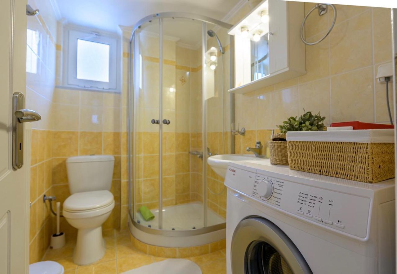 Peaceful Corner Apartment Preveza Bagian luar foto