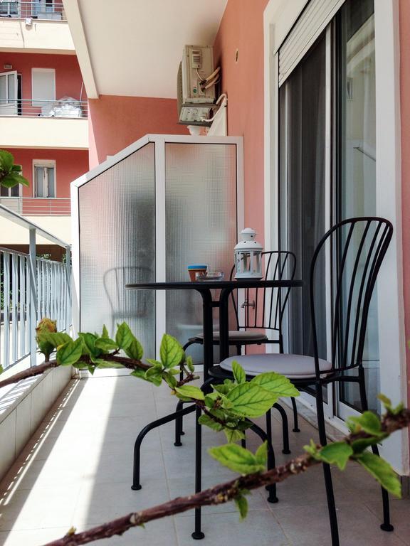 Peaceful Corner Apartment Preveza Bagian luar foto